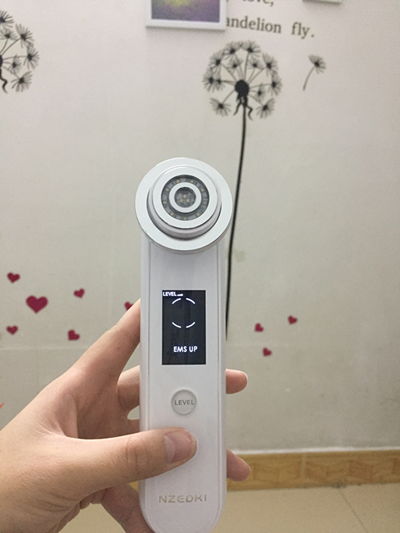 掌握家用美容仪正确使用方法，让肌肤持久年轻光彩